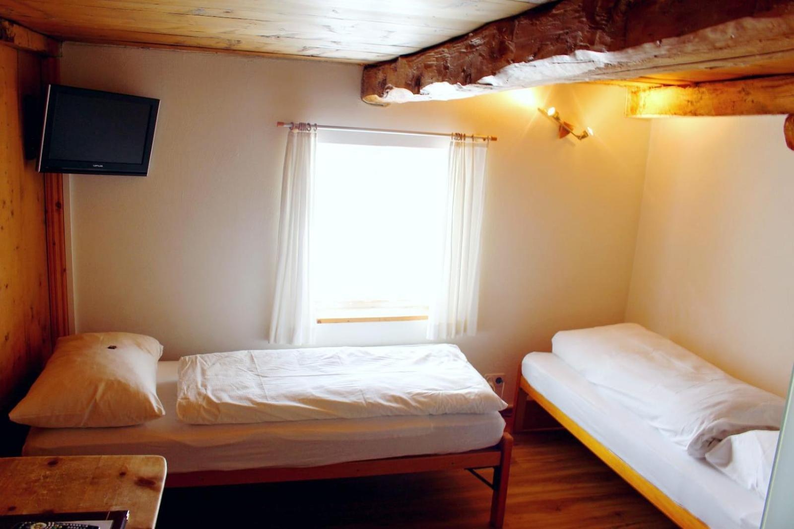 Gasthaus & Hotel Berninahaus Pontresina Ngoại thất bức ảnh