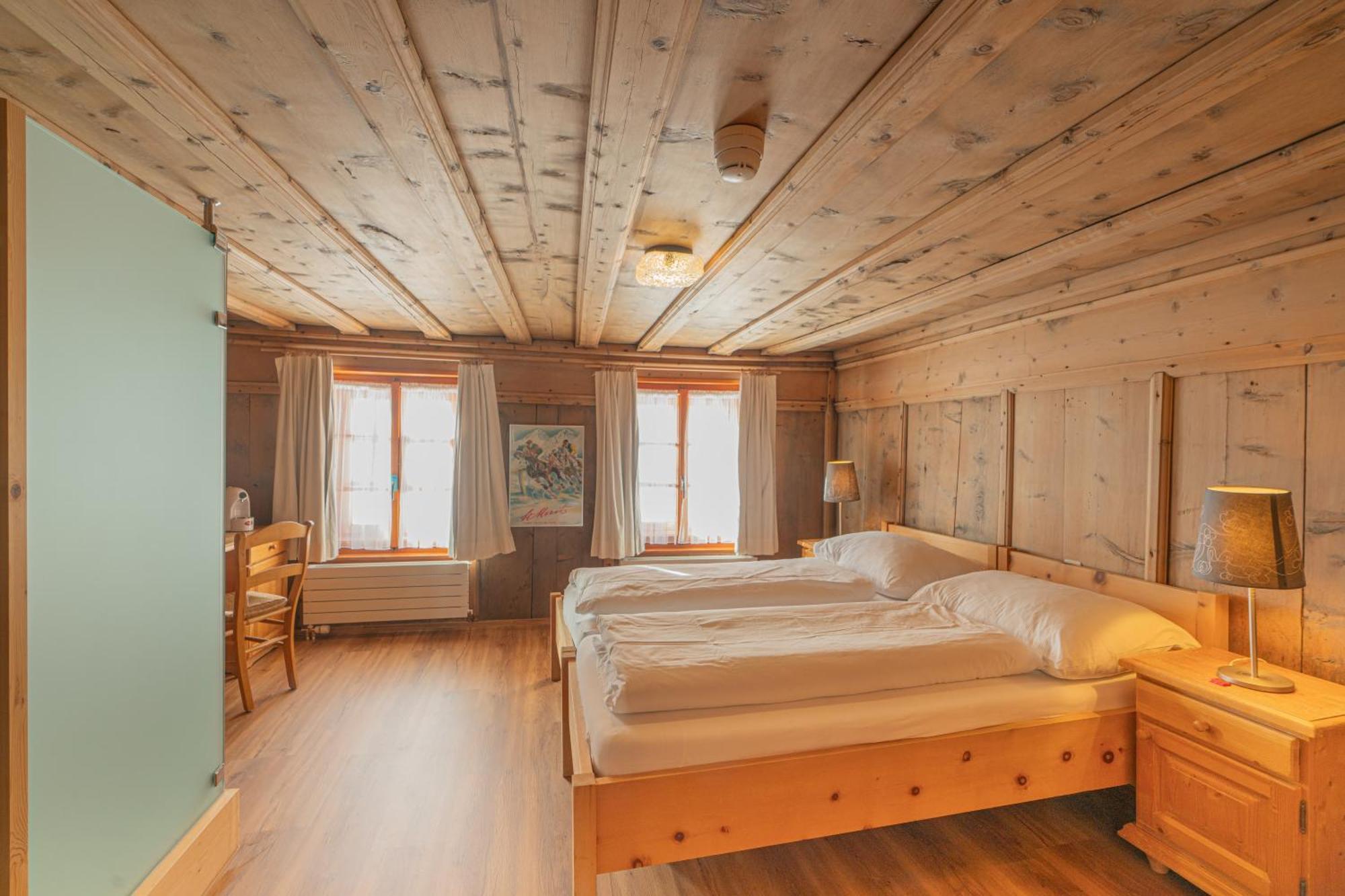 Gasthaus & Hotel Berninahaus Pontresina Ngoại thất bức ảnh