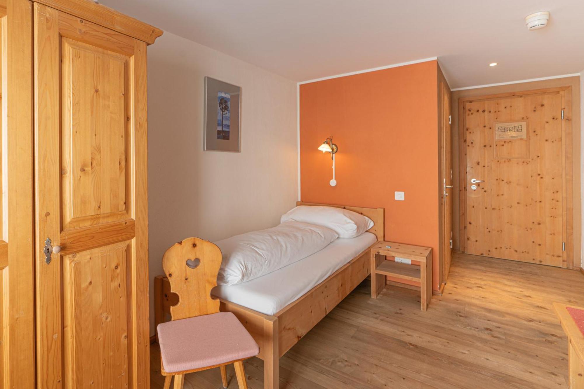 Gasthaus & Hotel Berninahaus Pontresina Ngoại thất bức ảnh
